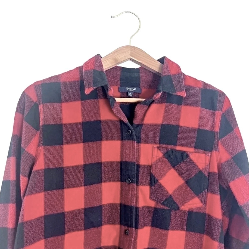 Madewell Classic Buffalo Plaid (Red/Black) Flannel Button Down. Size Medium. - Picture 5 of 10